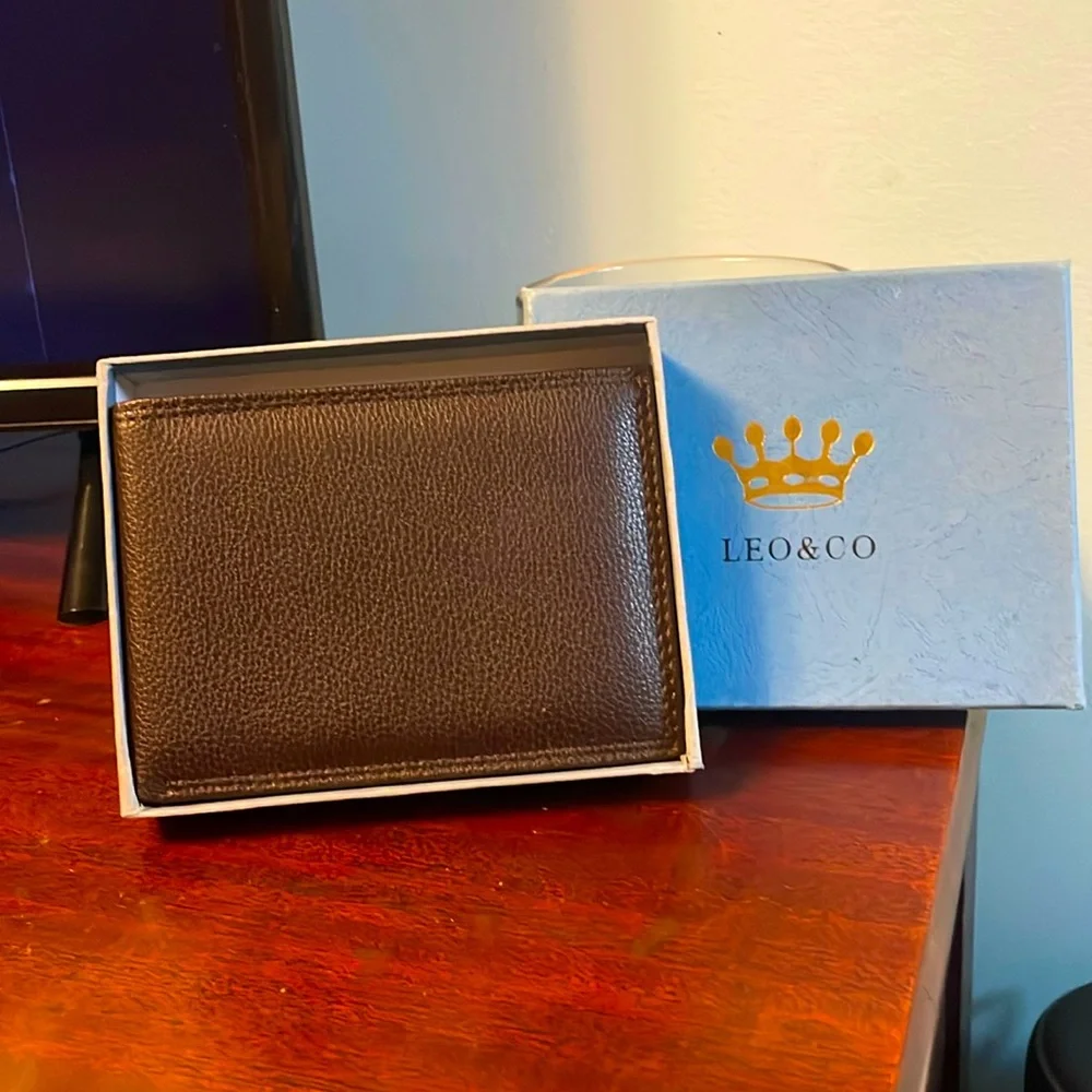 Leo & Co. European wallet. Never used still in the box.